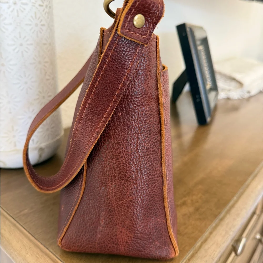 Portland Leather Nutmeg Triangle - Picture 6 of 10